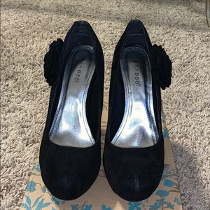 Suede Black Heels with Flower Accent